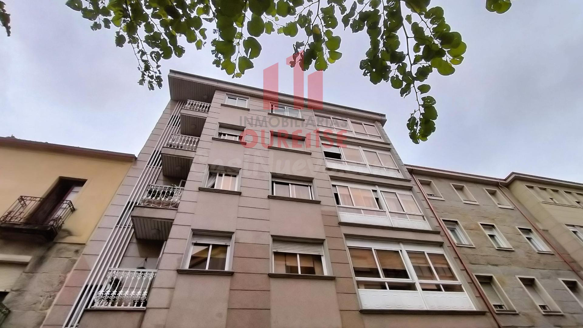 APARTAMENTO AMUEBLADO EN LA ZONA DEL COUTO.