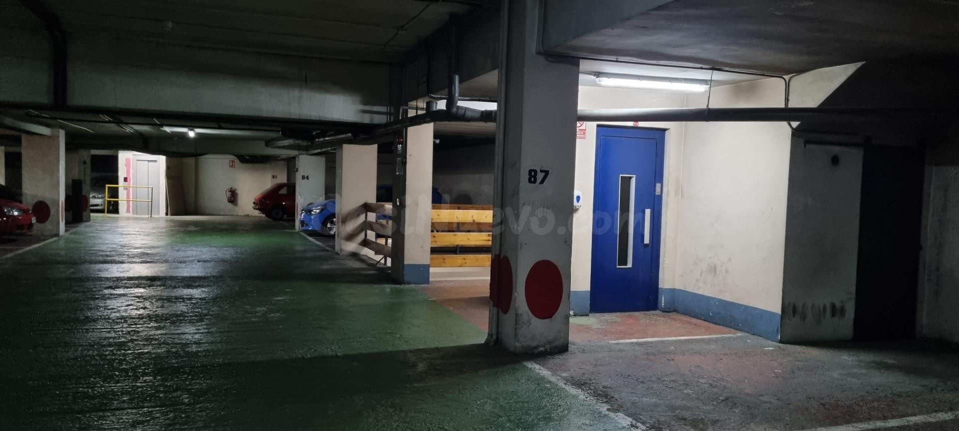 Venta de garaje en Elvira Hidalgo - foto 3