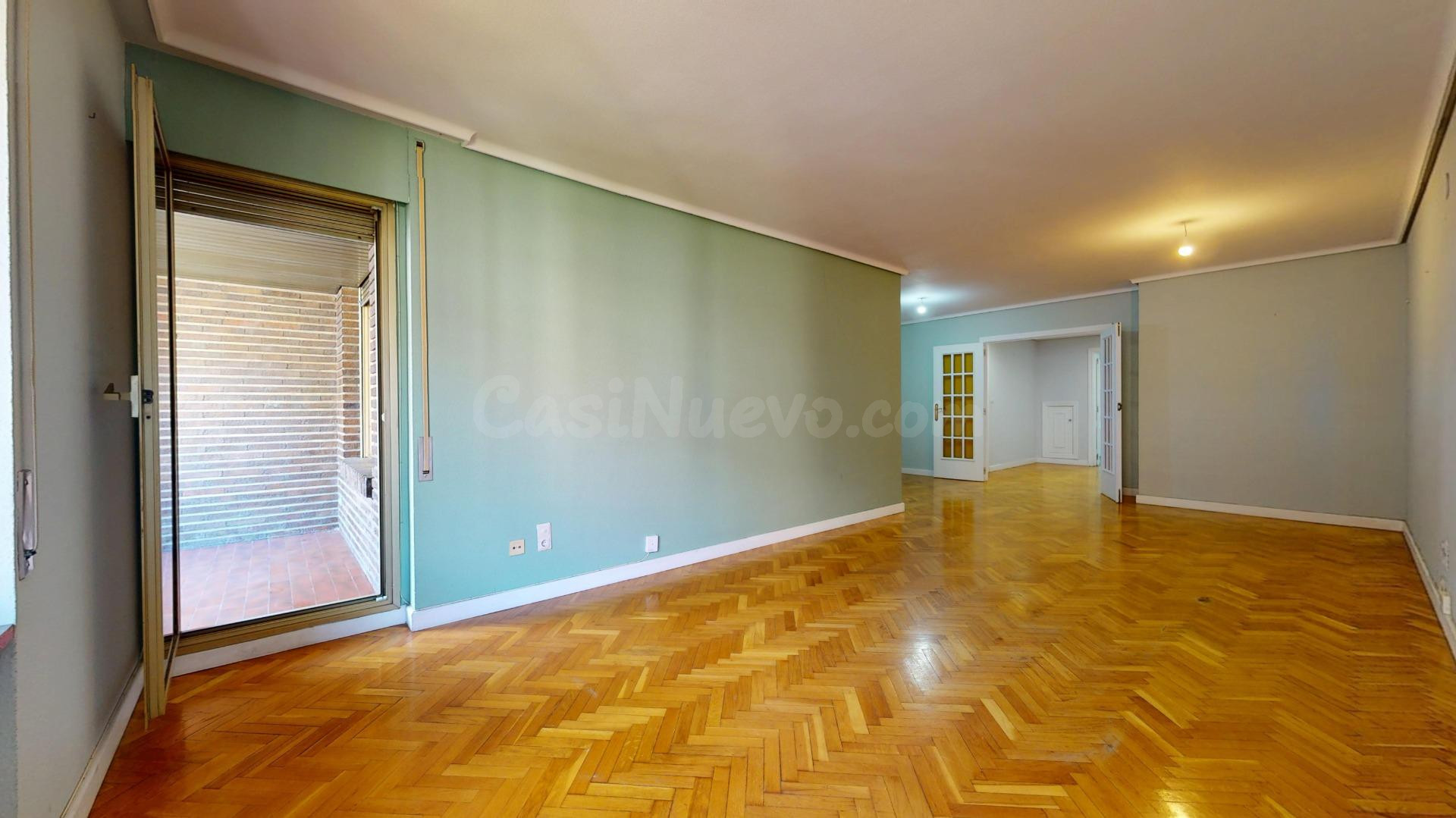 Amplio piso en Residencial Paraíso - foto 2