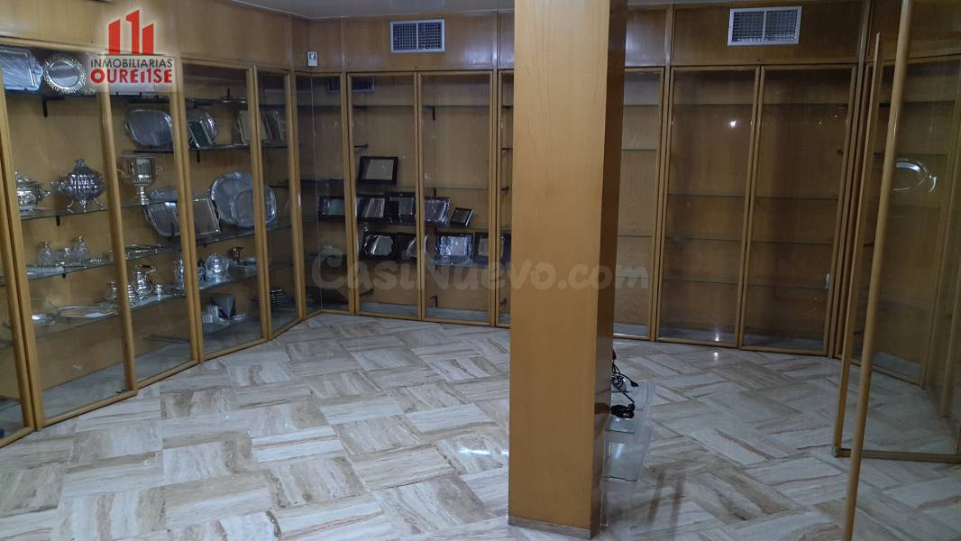 LOCAL COMERCIAL EN ZONA IMPORTANTE DE PASO EN EL CENTRO. - foto 5