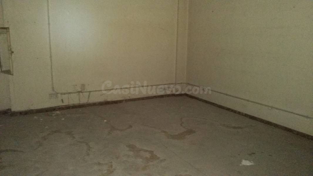 LOCAL COMERCIAL EN EL VEINTIUNO - foto 4