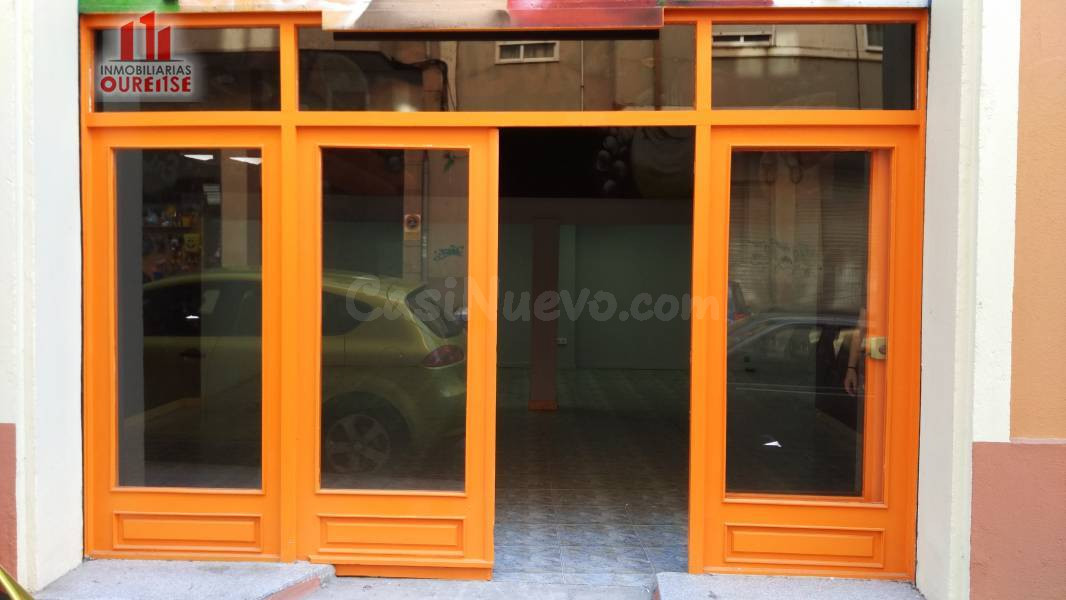 AMPLIO LOCAL COMERCIAL EN EL COUTO