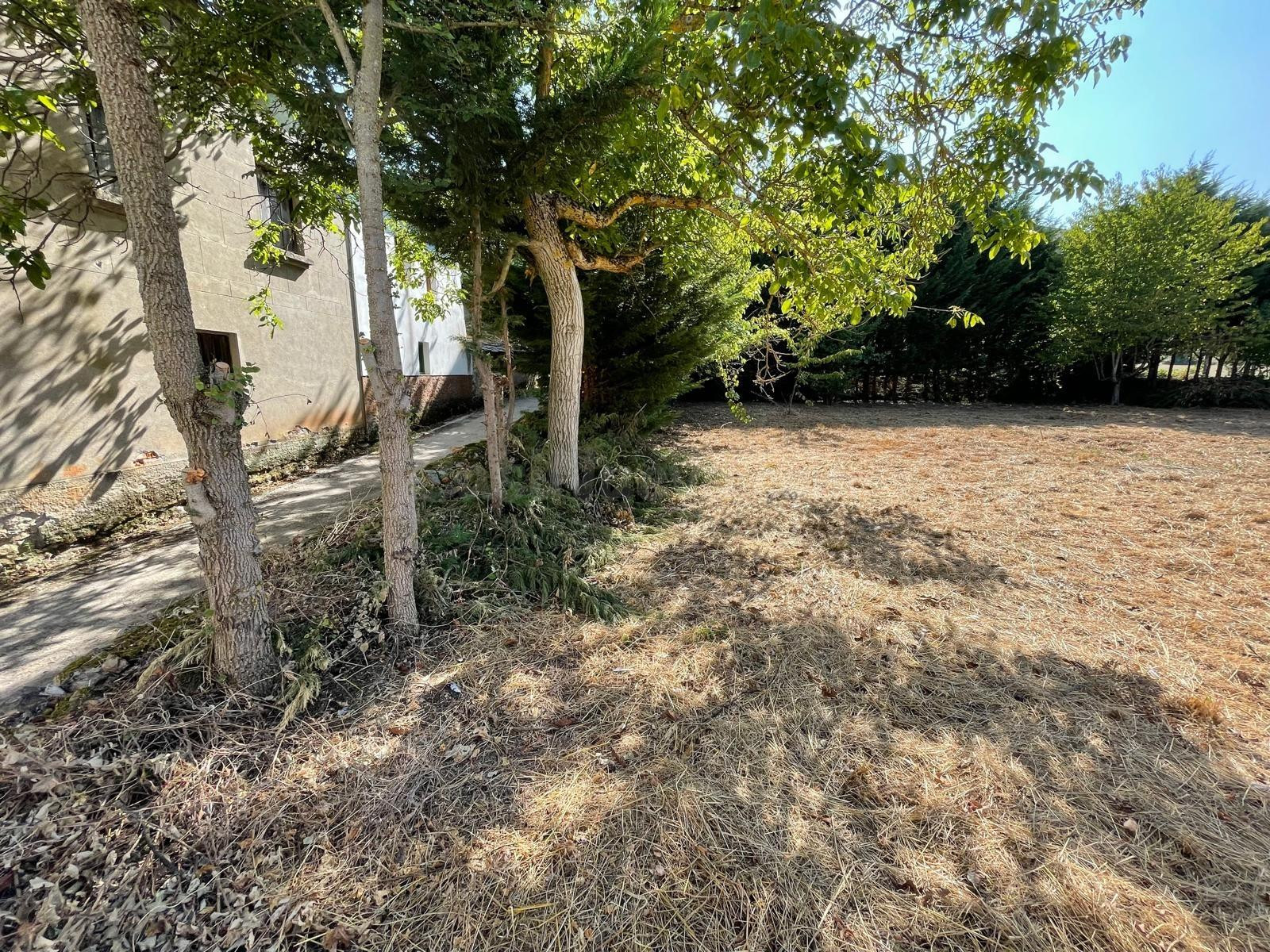 VENTA TERRENO URBANO EN BORRENES EL BIERZO - foto 4