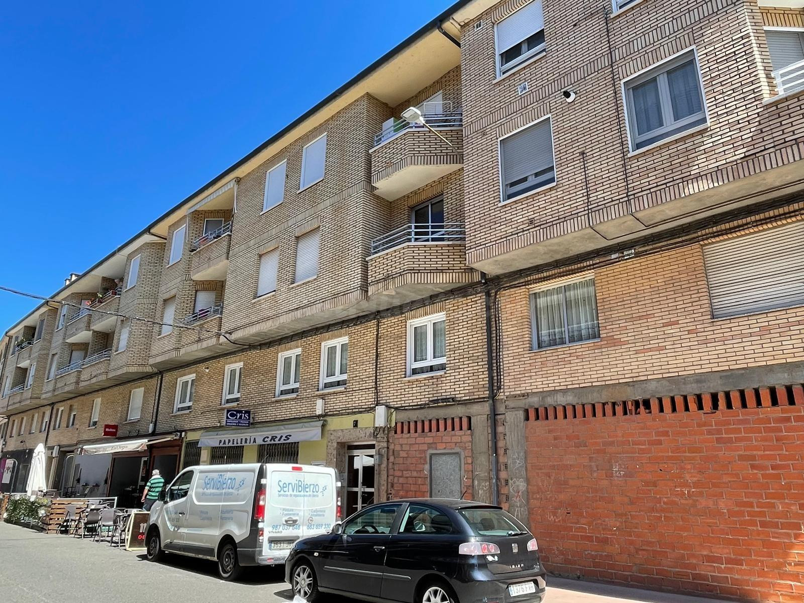 VENTA PISO EN VEGA DE ESPINAREDA