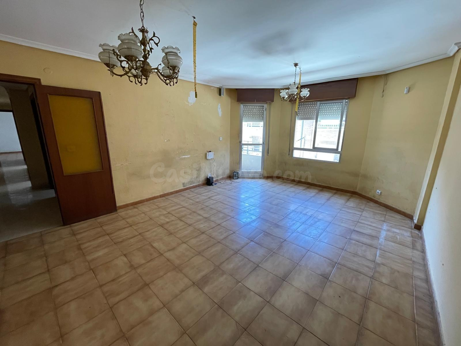 VENTA PISO EN VEGA DE ESPINAREDA - foto 4