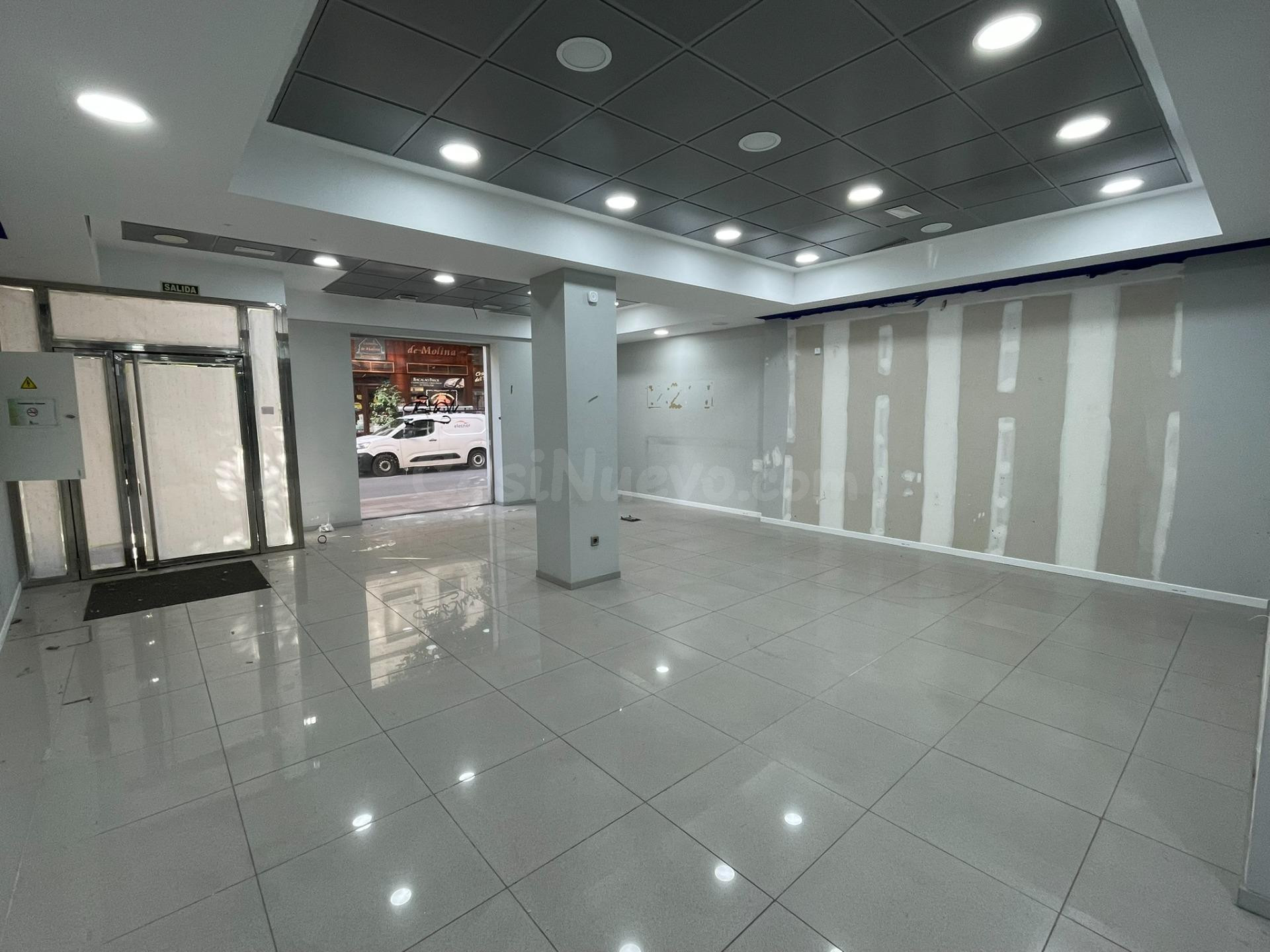 ALQUILER LOCAL COMERCIAL EN EL CENTRO DE PONFERRADA - foto 4