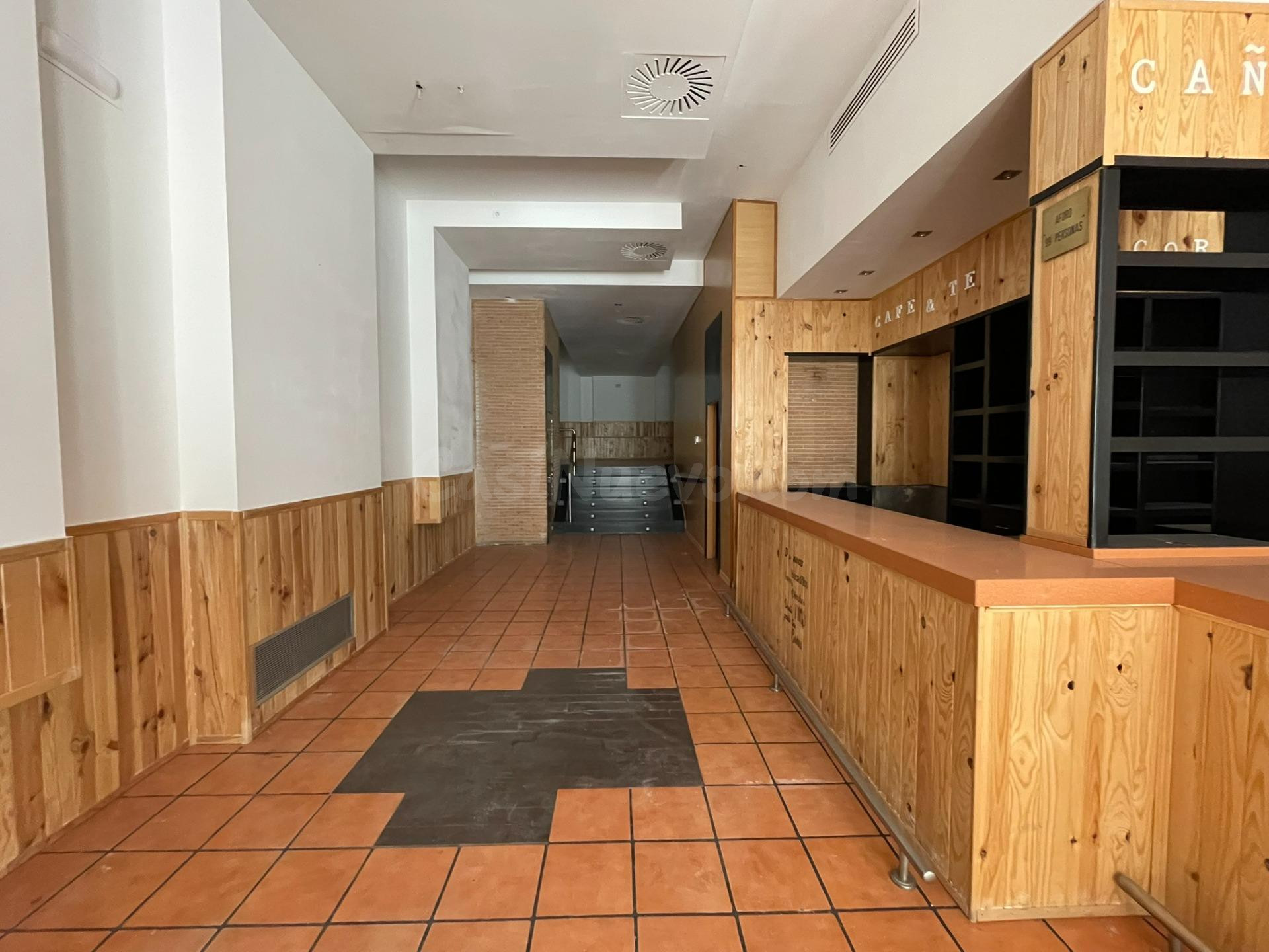 Venta local zona centro de Ponferrada - foto 5
