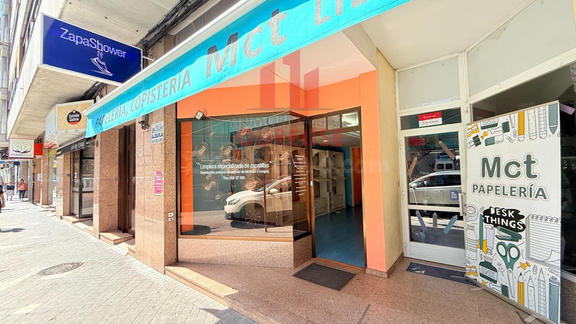 BONITO LOCAL COMERCIAL SITUADO EN EL JARDIN DEL POSIO