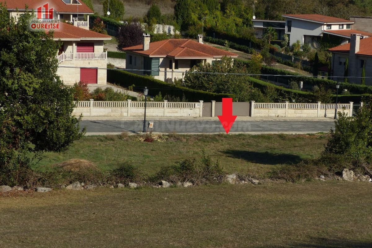 SOLARES EDIFICABLES EN A LAMELA (PEREIRO DE AGUIAR - OURENSE - foto 2