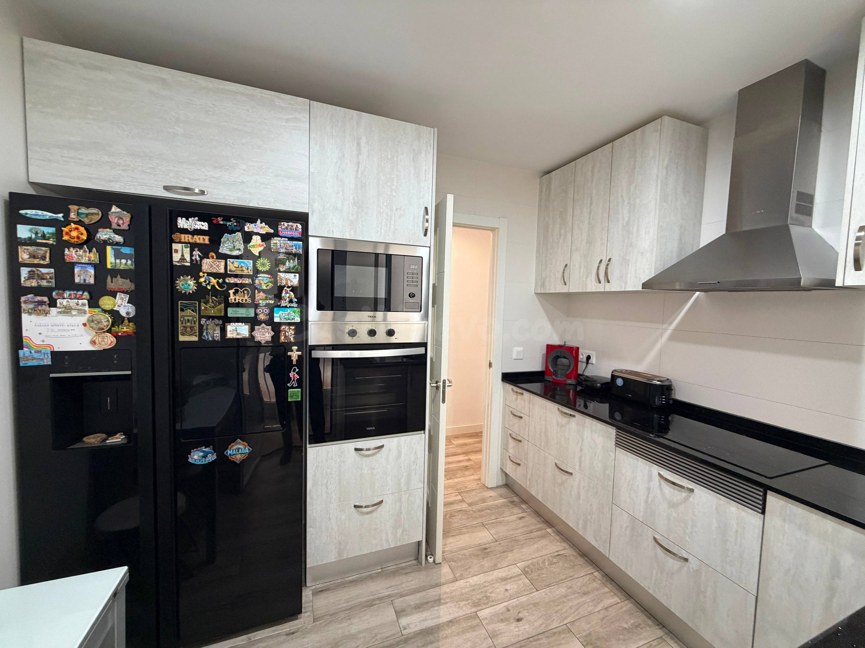 VENTA DE PISO REFORMADO CON 4 habitaciones Y 2 BAÑOS EN CARO - foto 2