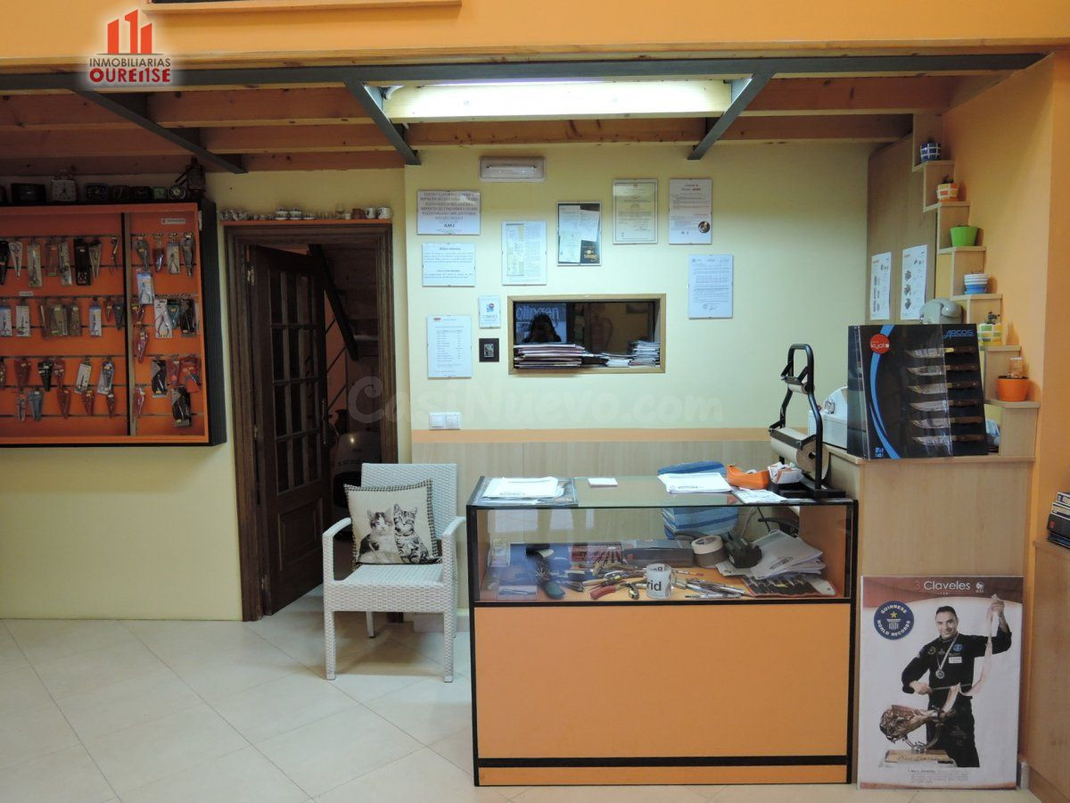 VENTA DE LOCAL COMERCIAL AL LADO DEL EROSKI CENTER DE MARIÑA