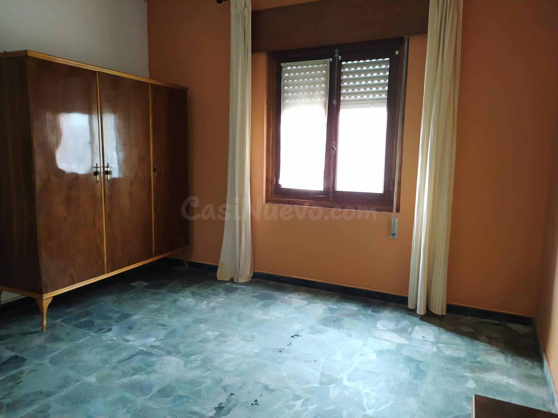 A LA VENTA CASA EN CAMPONARAYA