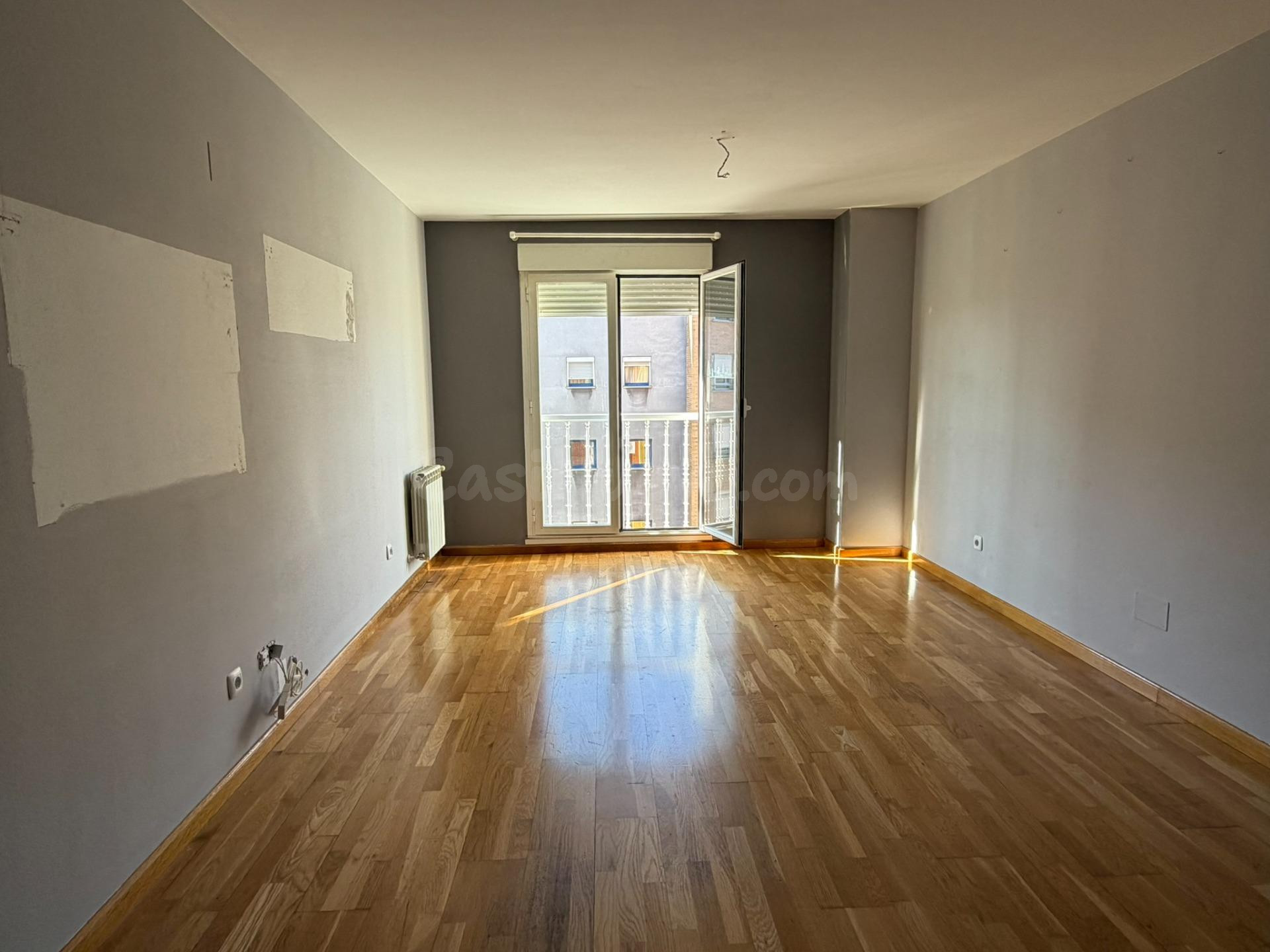 Piso en venta en la Avda de los Escritores de Ponferrada - foto 3