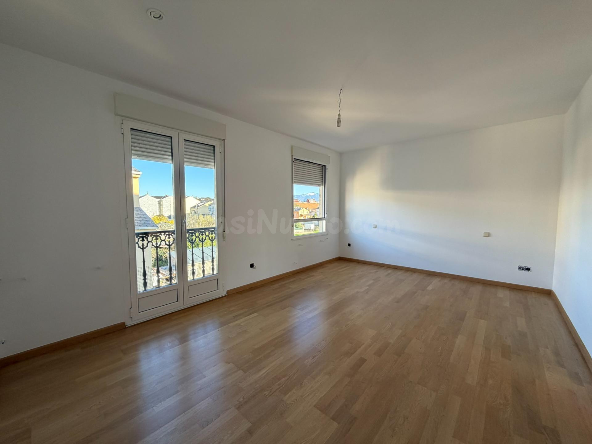 Edificio a la venta en Cacabelos - foto 4