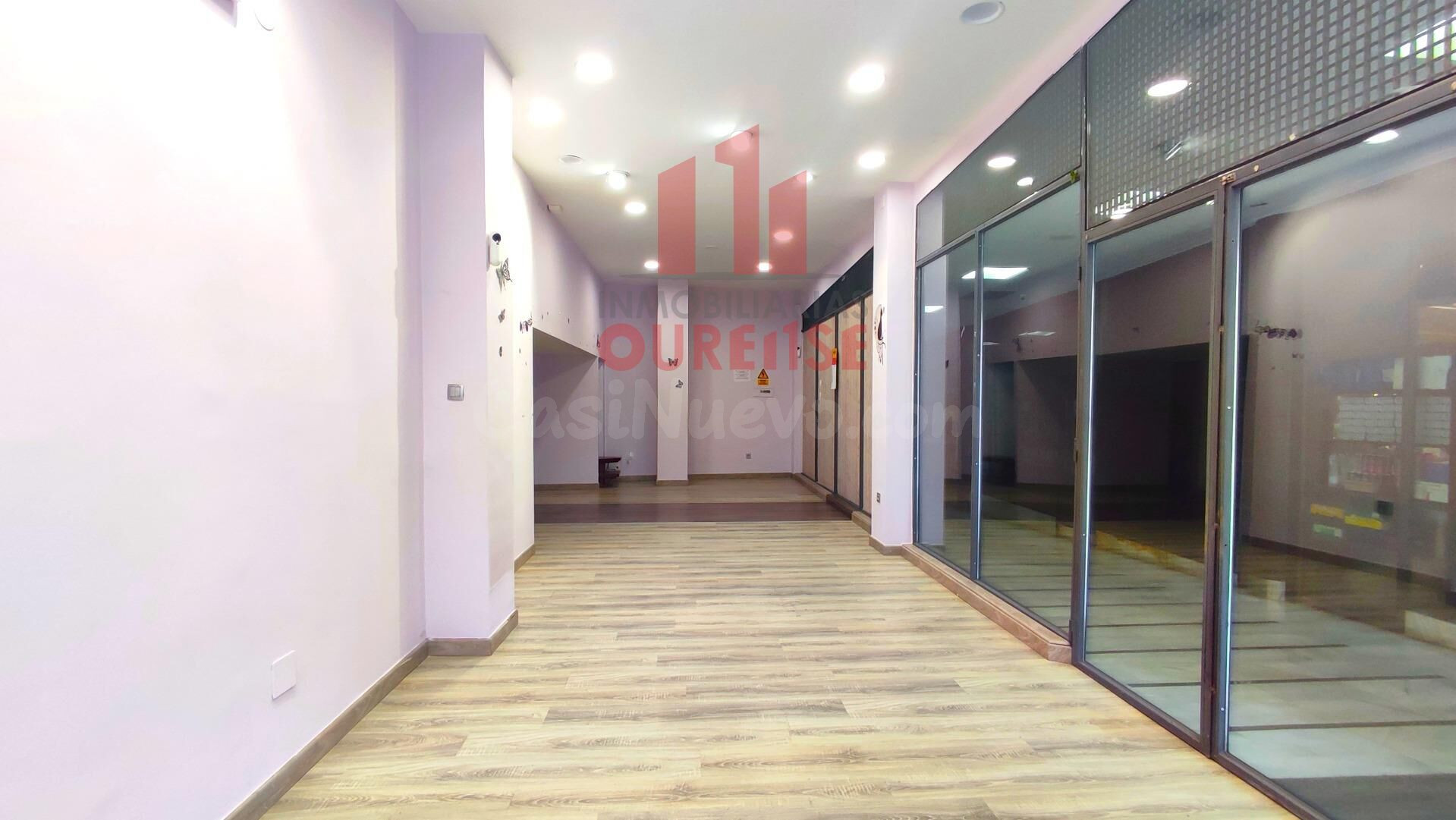 LOCAL COMERCIAL EN LA ZONA DEL COUTO - foto 4