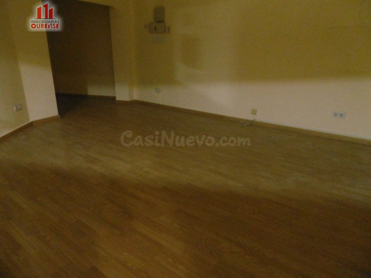 LOCAL COMERCIAL EN GALERÍAS EN EL CENTRO DE LA CIUDAD - foto 3