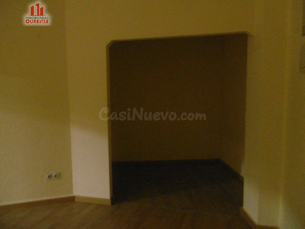 LOCAL COMERCIAL EN GALERÍAS EN EL CENTRO DE LA CIUDAD - foto 4
