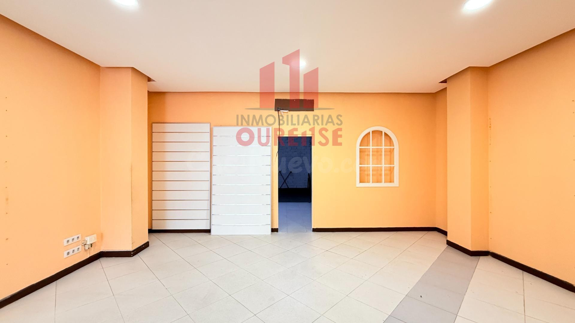 LOCAL COMERCIAL EN LA ZONA DEL COUTO - foto 3