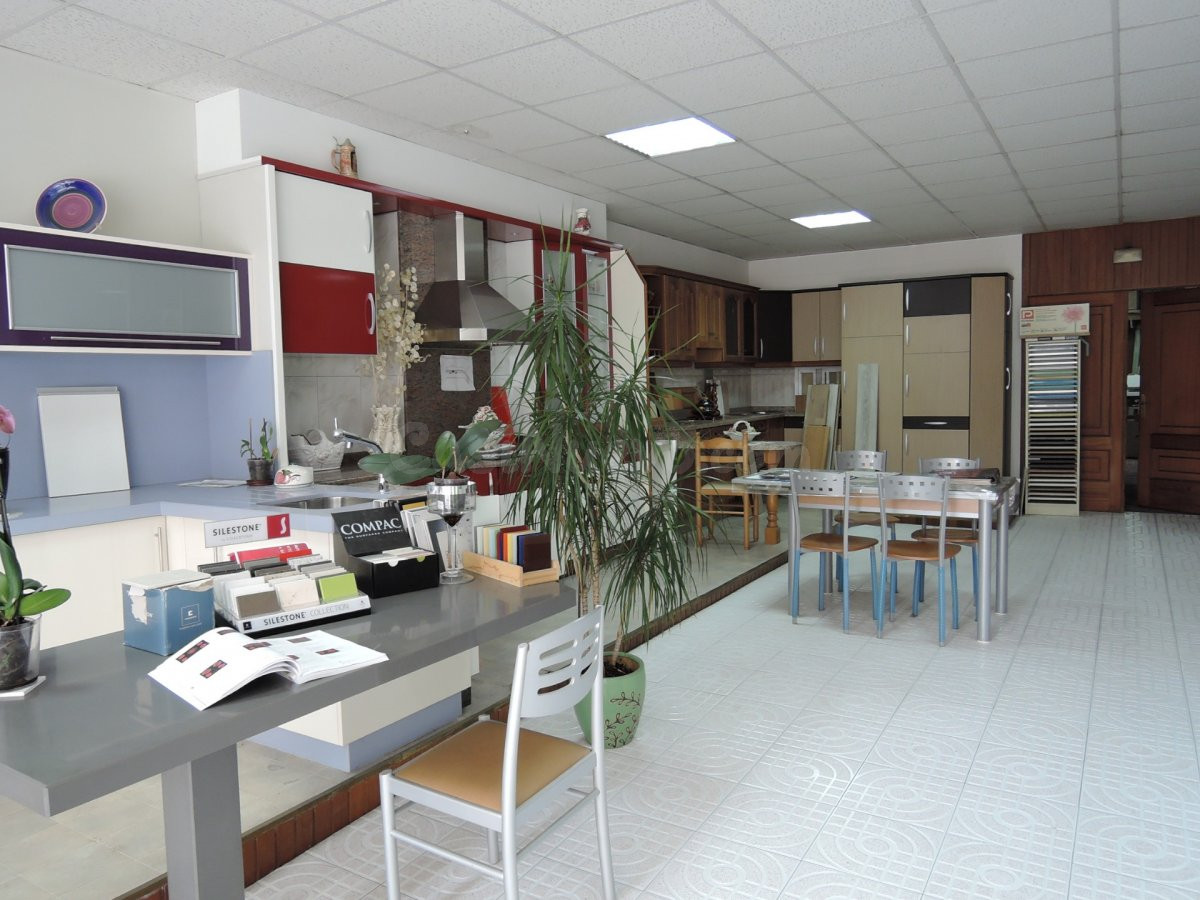LOCAL COMERCIAL EN LA ZONA DEL PUENTE