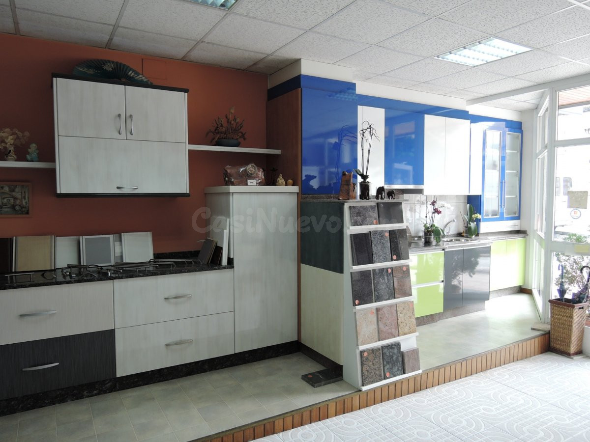 LOCAL COMERCIAL EN LA ZONA DEL PUENTE - foto 2