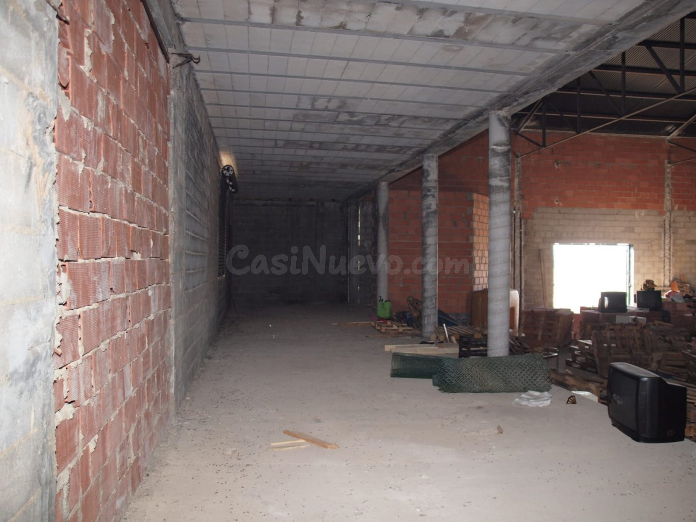 Nave industrial 980m² en venta - a las afueras - foto 4