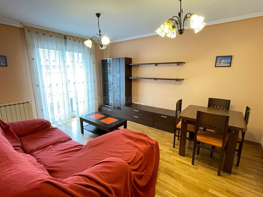 Venta apartamento en la zona alta de Ponferrada - foto 4