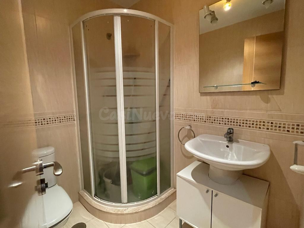 Venta apartamento en la zona alta de Ponferrada - foto 5