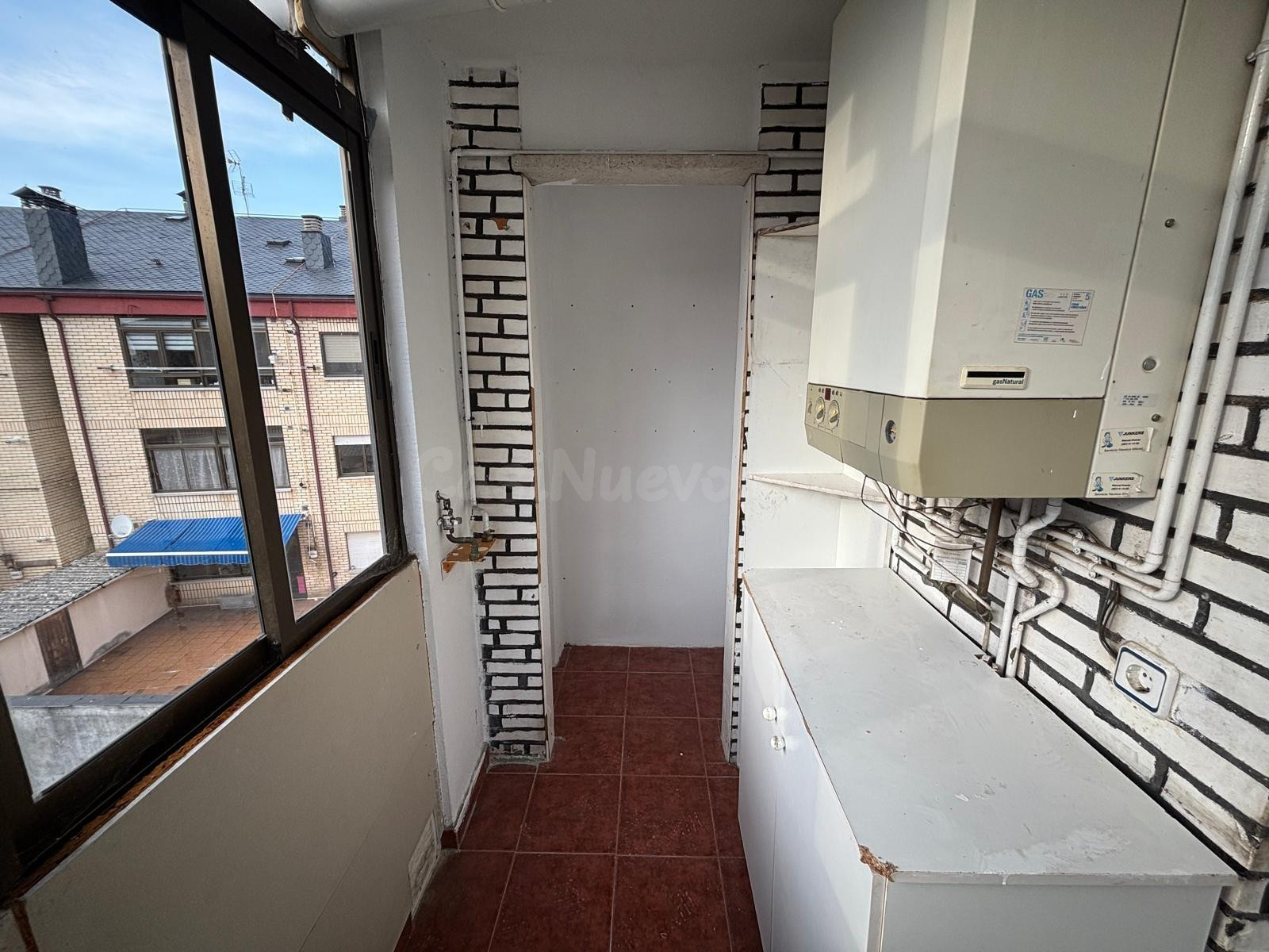 VENTA DE PISO CON GARAJE EN BEMBIBRE - foto 5