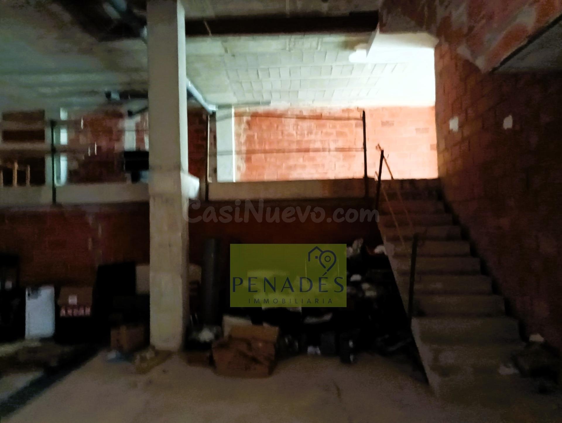 LOCAL DIVISIBLE EN AMPLIA AVENIDA. - foto 4