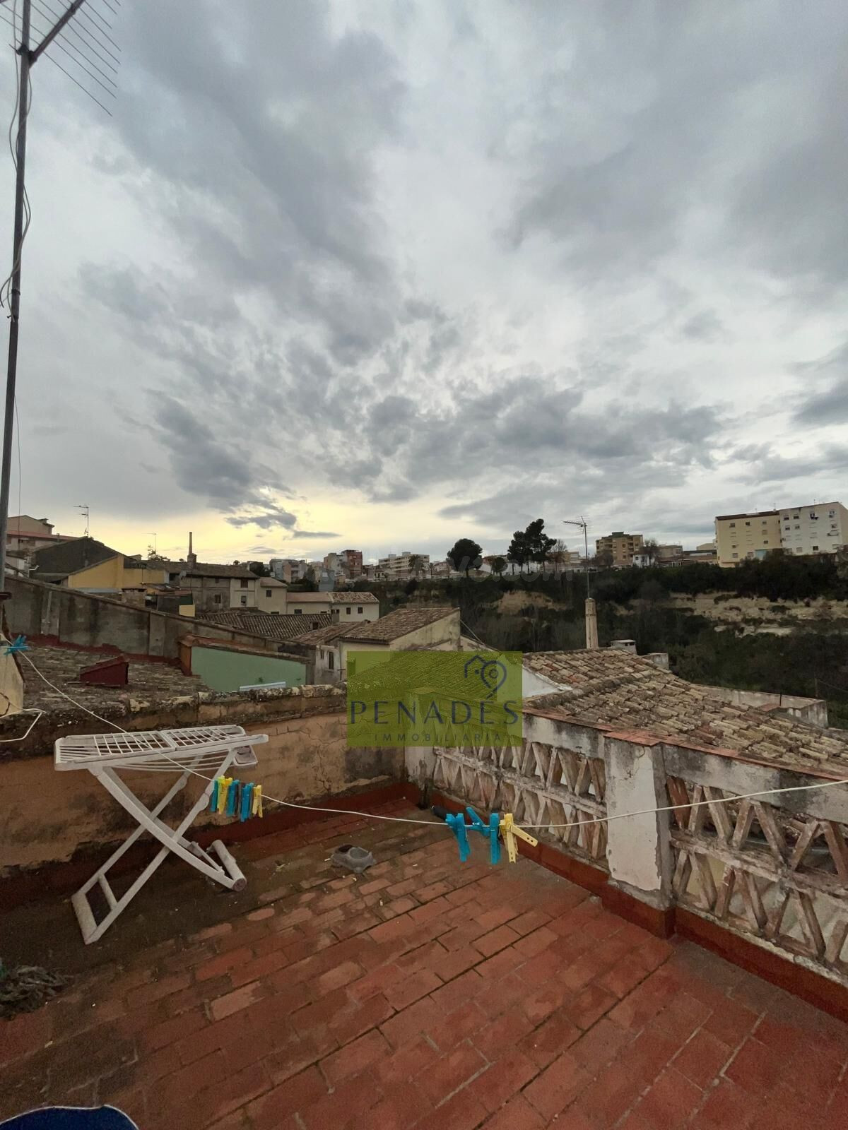 Casa en la Vila para reformar - foto 3