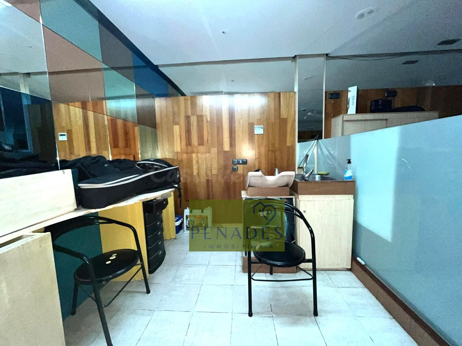 Chaflán a la venta muy bien ubicado - foto 2