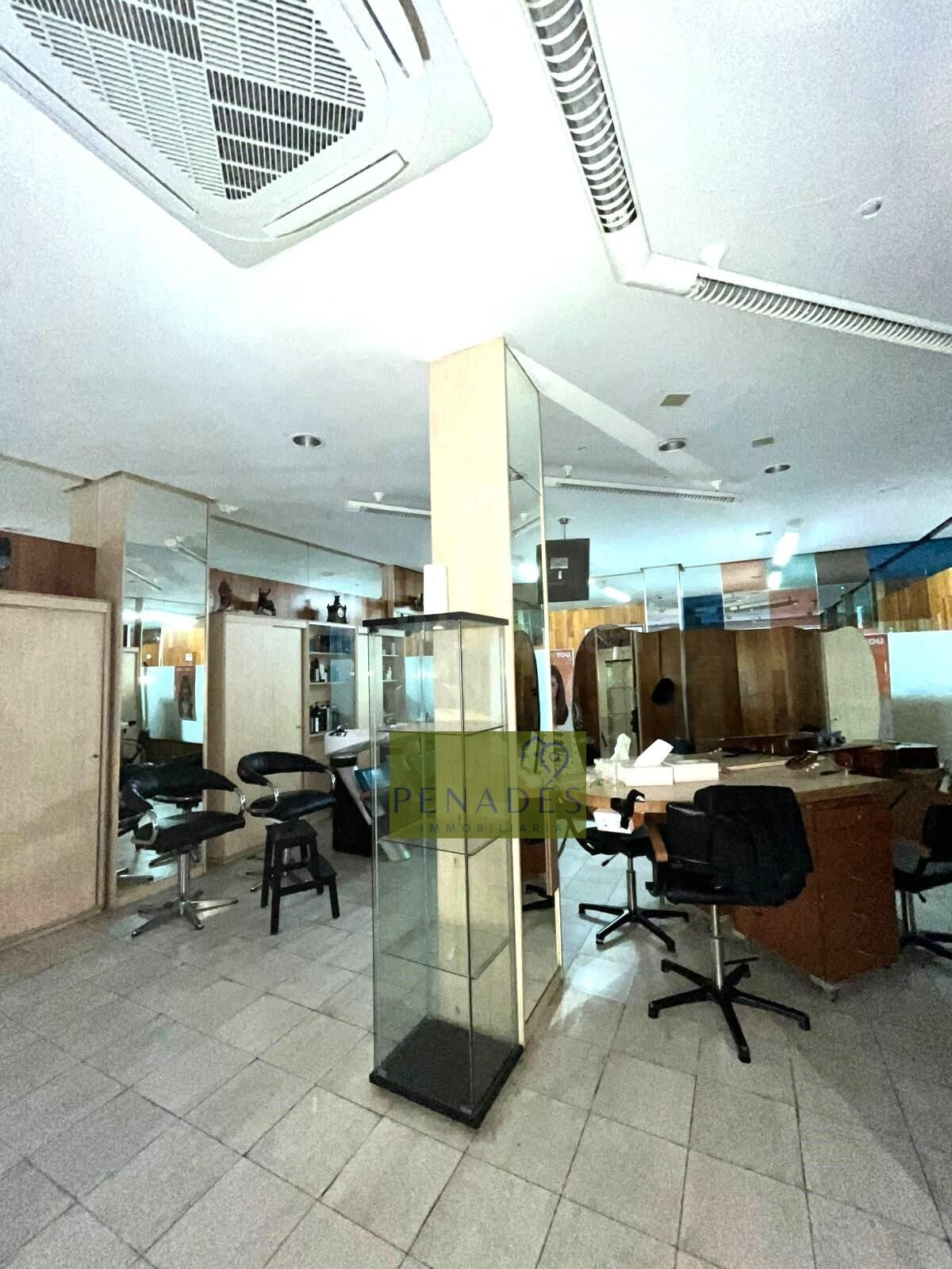 Chaflán a la venta muy bien ubicado - foto 4