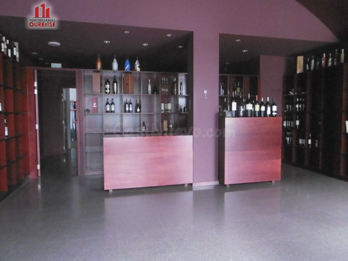 AMPLIO LOCAL COMERCIAL ACONDICIONADO EN LA VALENZÁ. - foto 2