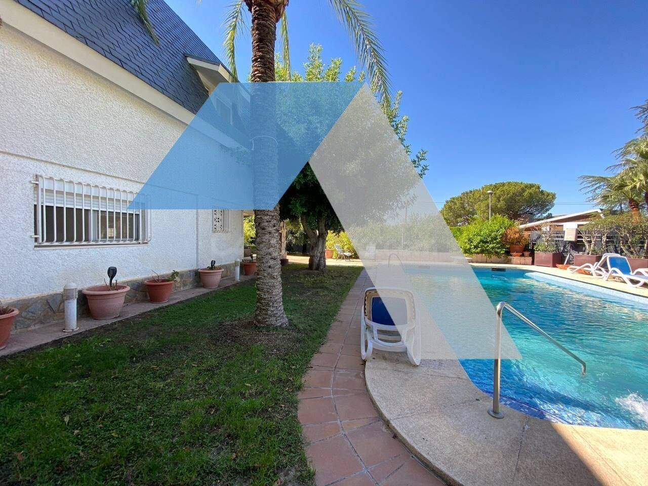 Venta de excelente chalet en Petrer