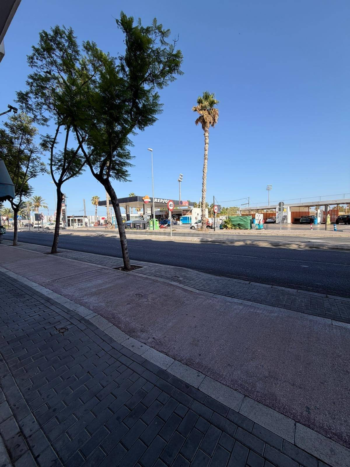 Plaza de garaje frente universidad - foto 4
