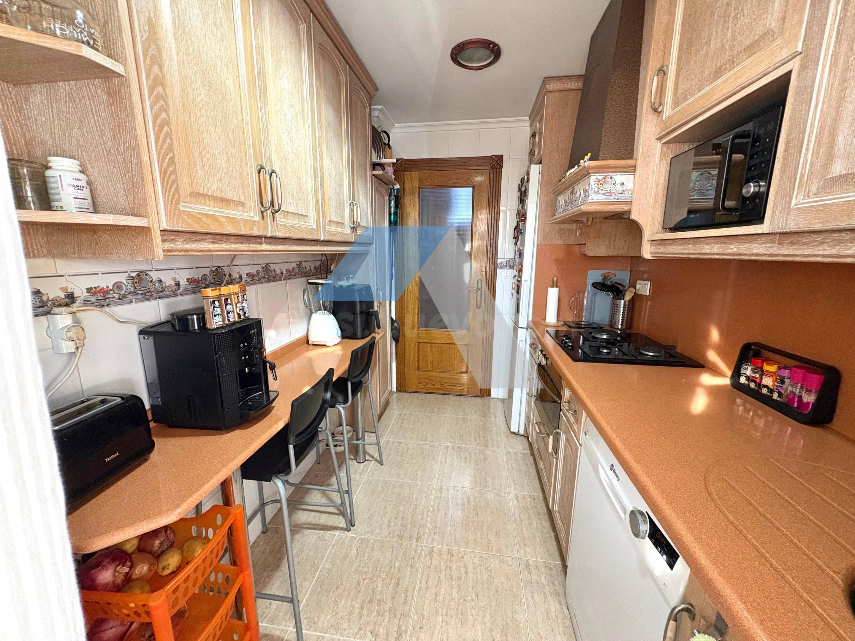 ✨ Vivienda de 2 habitaciones en excelente zona de Lo Torrent | Urbanización con piscina, garaje y trastero - foto 5