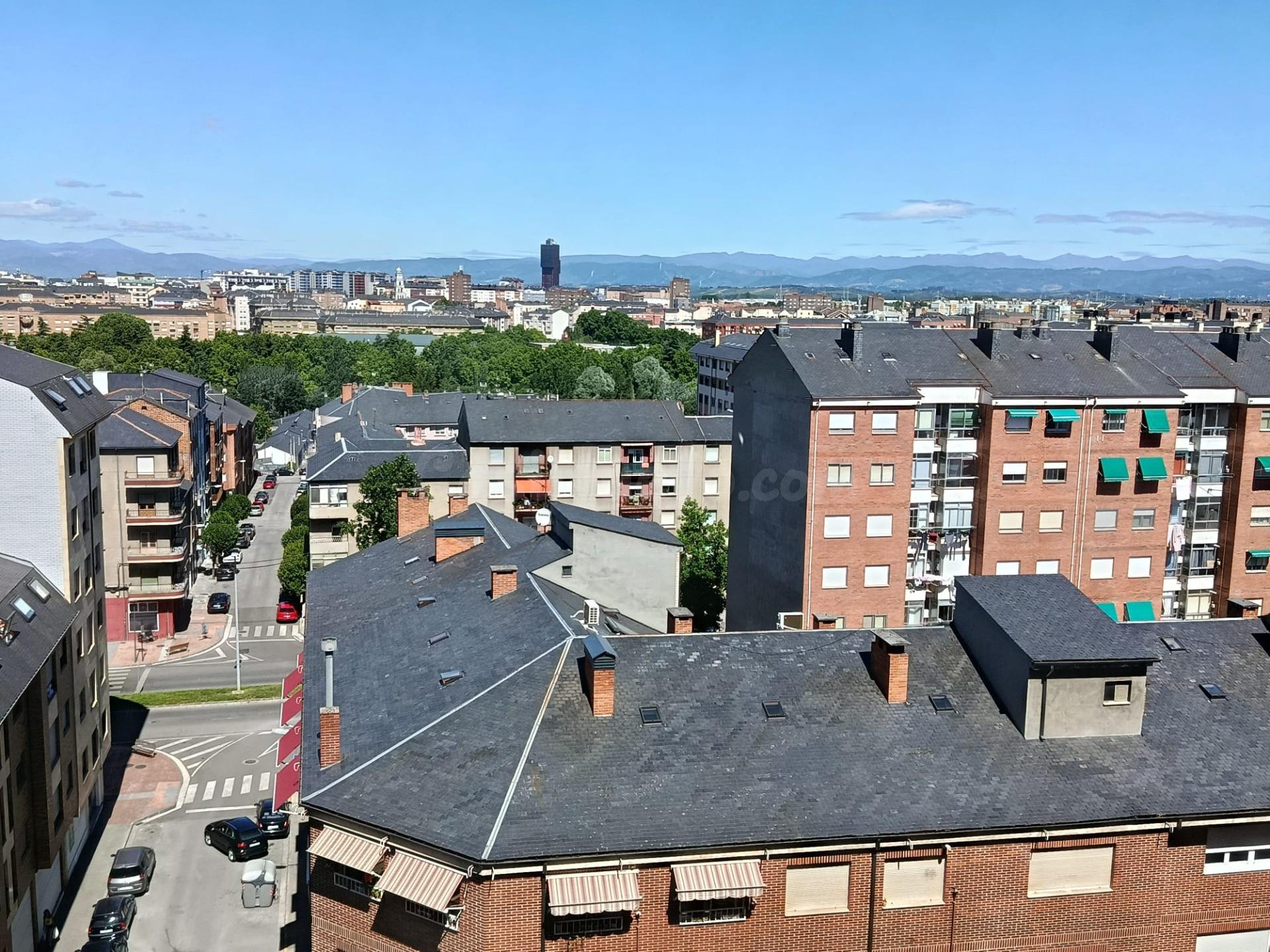VENTA PISO EN ZONA ALTA PONFERRADA - foto 4