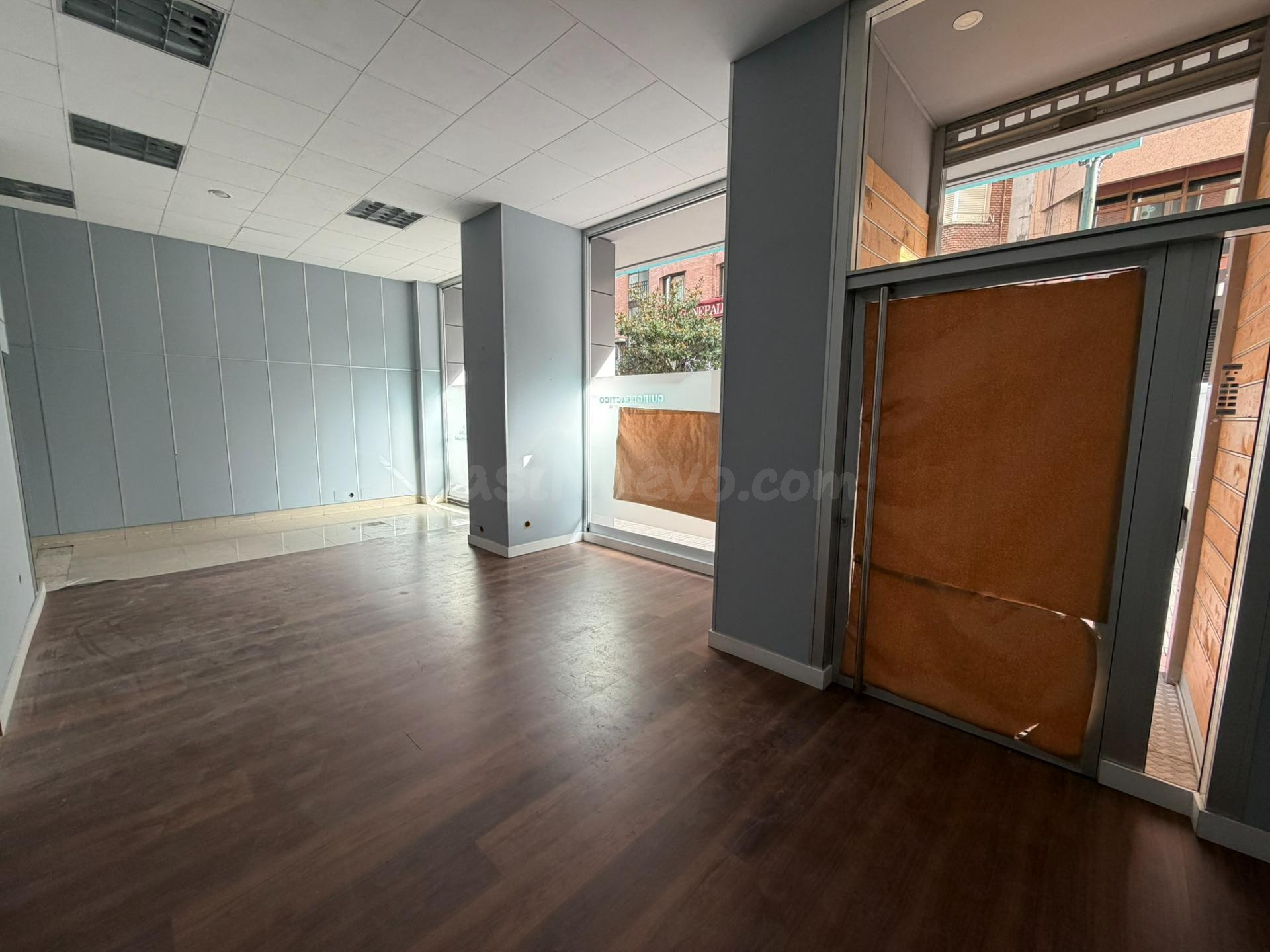 Venta local comercial en Ponferrada zona centro - foto 3