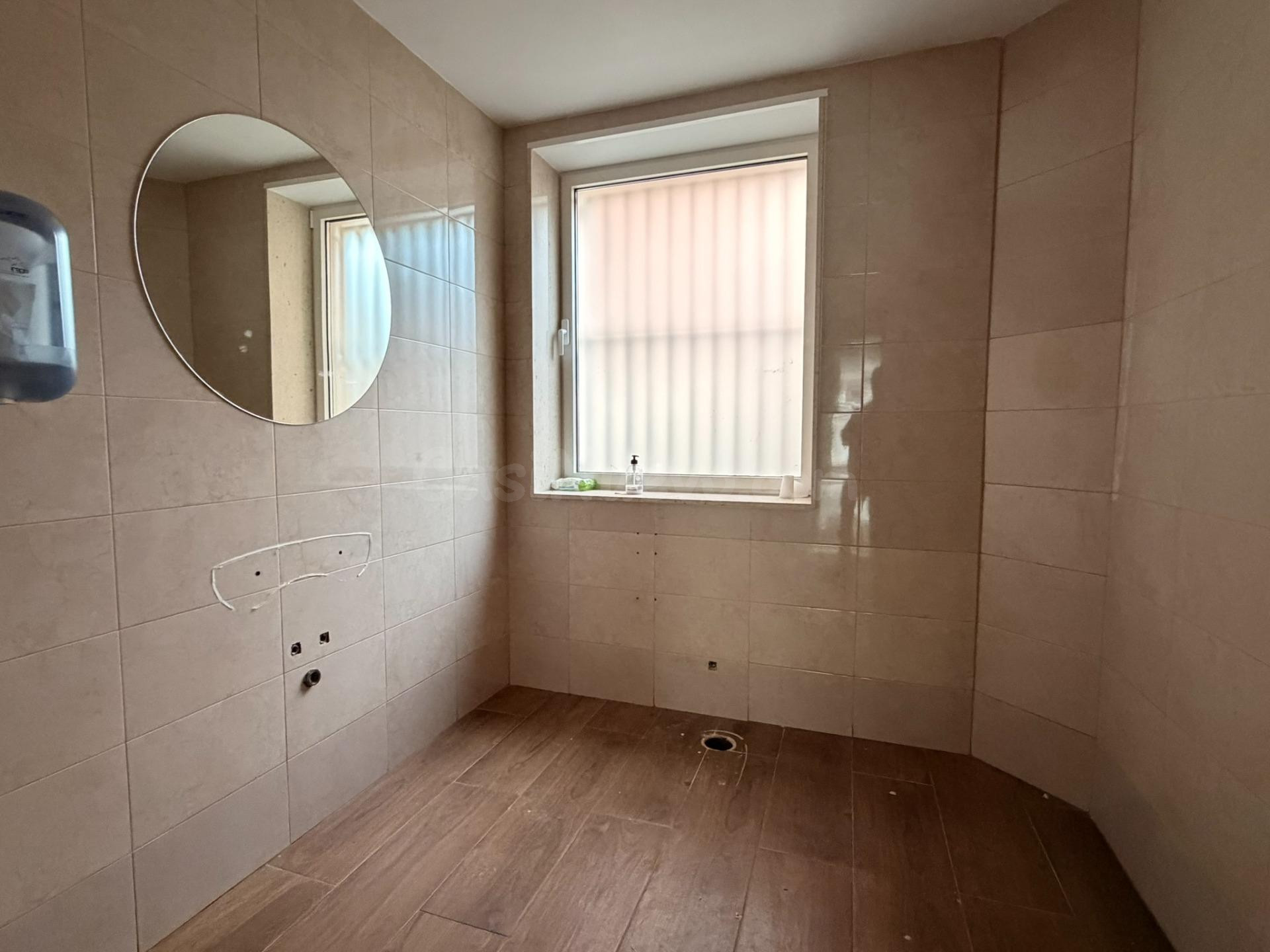 Venta local comercial en Ponferrada zona centro - foto 5