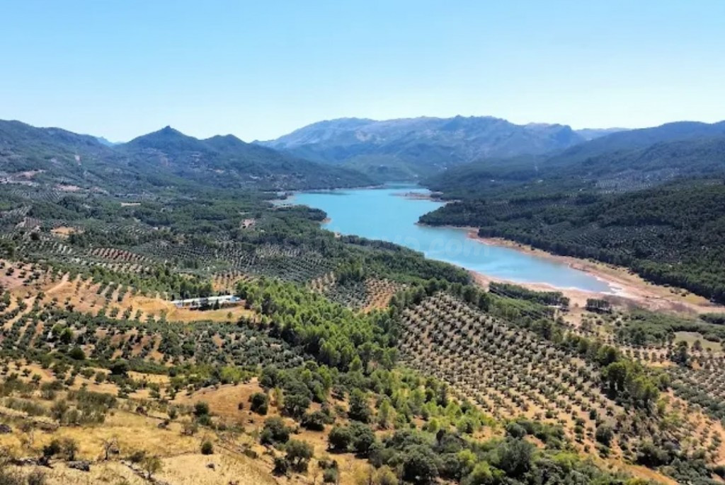 Casa de pueblo en Venta en Hornos De Segura Jaén