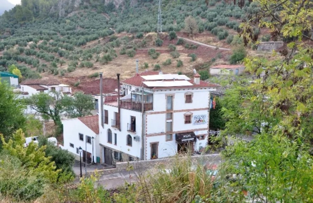 Casa de pueblo en Venta en Hornos De Segura Jaén - foto 3