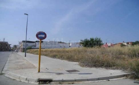 TERRENO URBANIZABLE DE 1.920 m2 en CARCAIXENT
