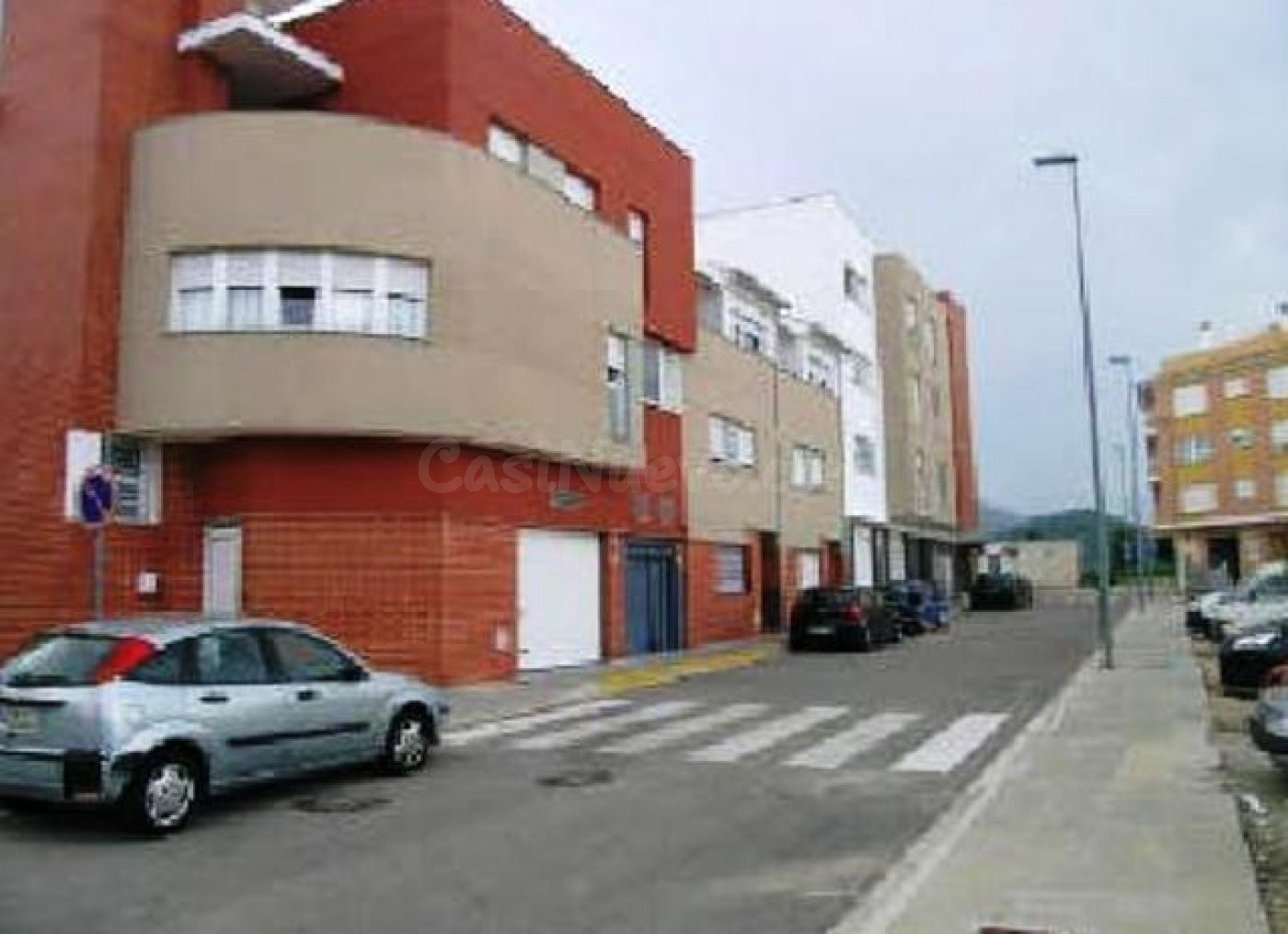 Plaza de parking con fácil acceso y trastero en Potries, C/L
