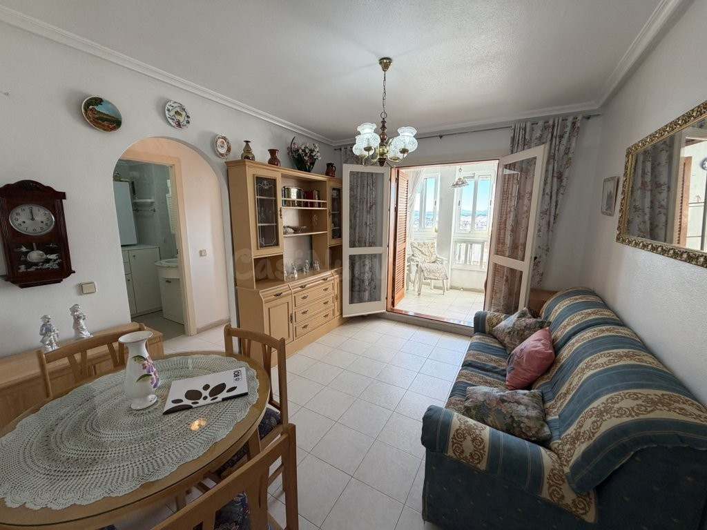 Piso en Venta en Torrevieja Alicante - foto 2