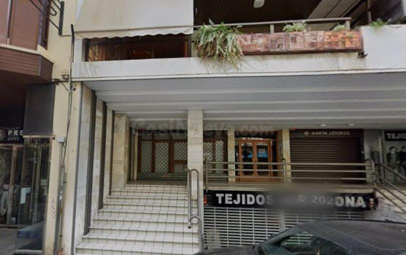 Local comercial en alquiler en centro de Gandía - foto 2