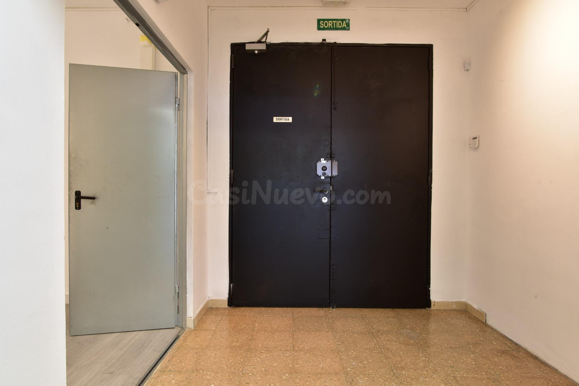 Loft Industrial reformado con office - foto 2