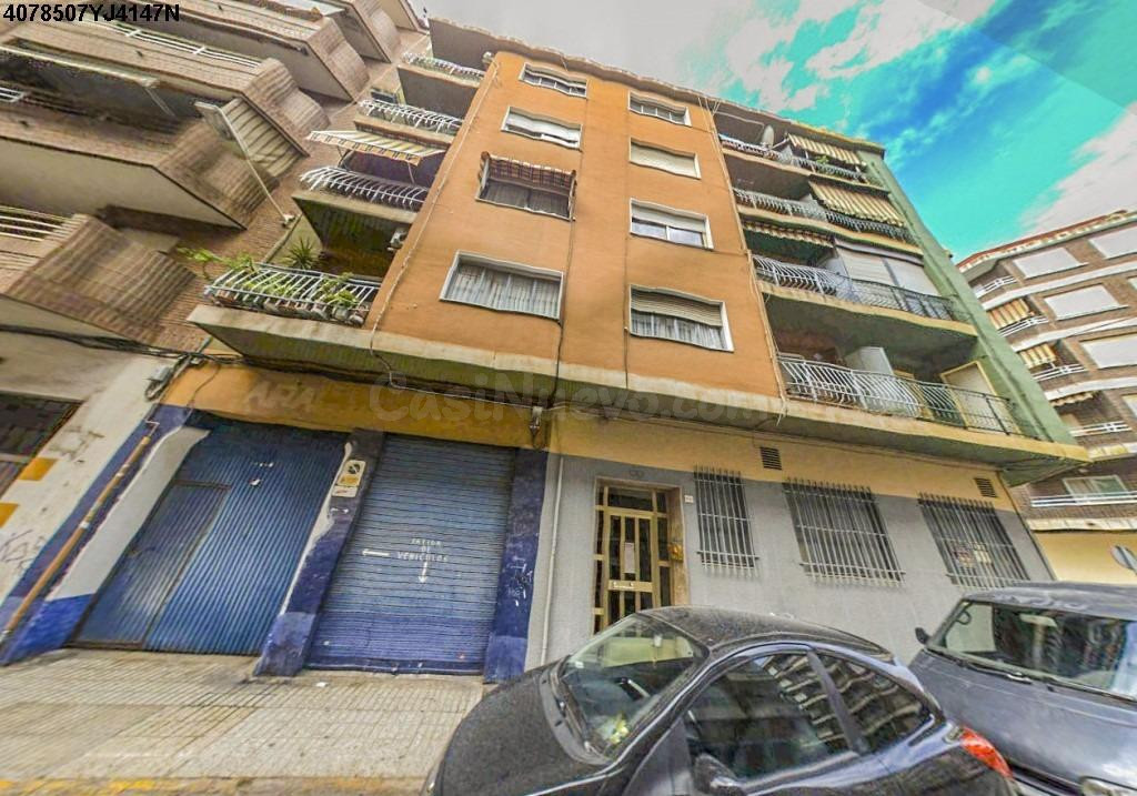 SUBASTA - Piso de 4 dormitorios en Gandía
