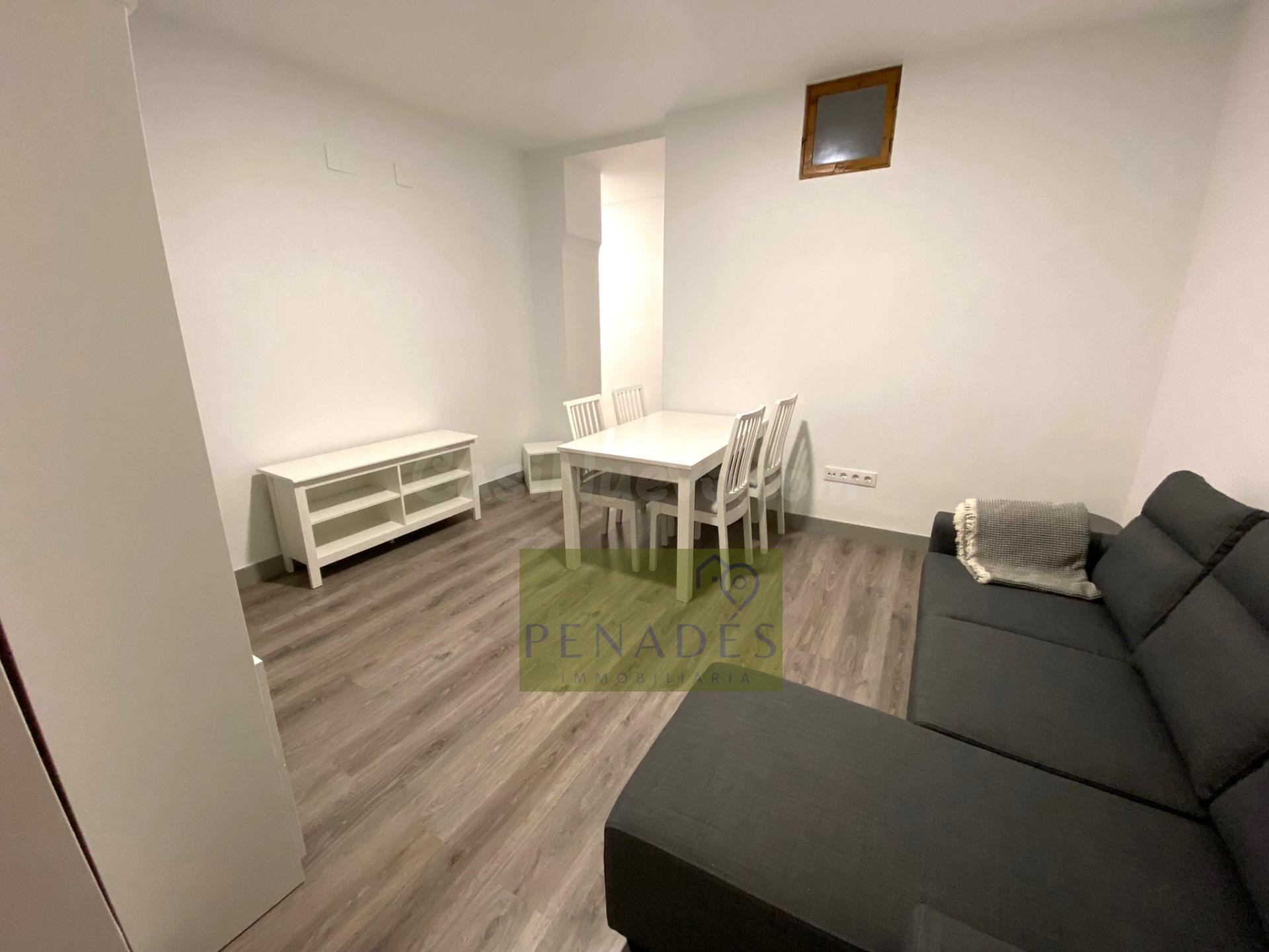 Piso muy bien ubicado para entrar a vivir zona Universidad