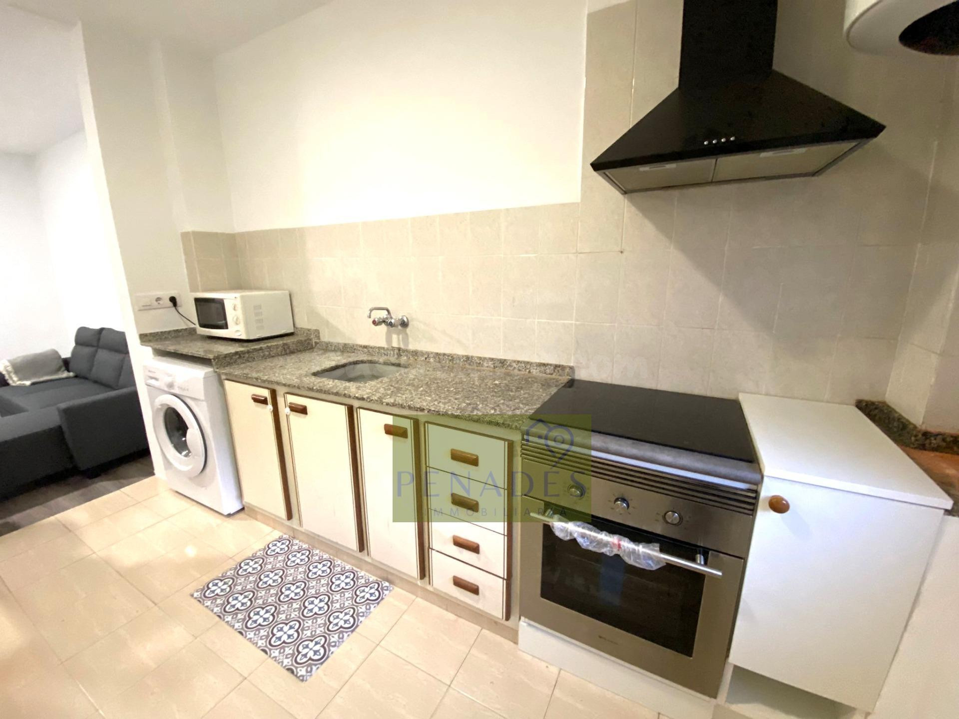 Piso muy bien ubicado para entrar a vivir zona Universidad - foto 4