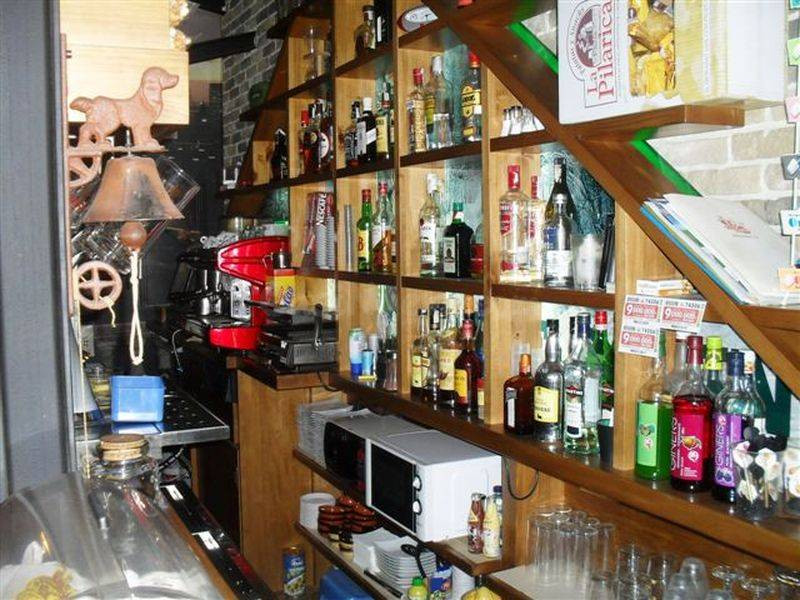 Se VENDE local comercial en Villena, acondicionado como cafe - foto 2